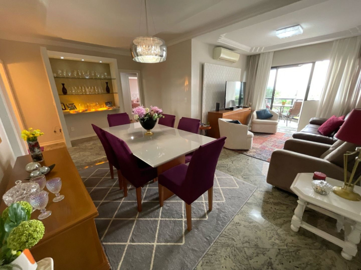 Apartamento à venda com 3 quartos, 134m² - Foto 1