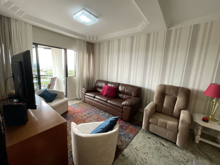 Apartamento à venda com 3 quartos, 134m² - Foto 4