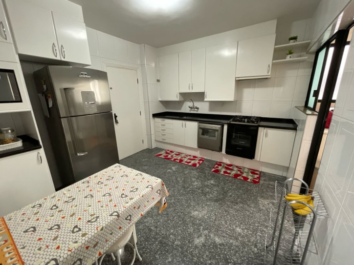 Apartamento à venda com 3 quartos, 134m² - Foto 7