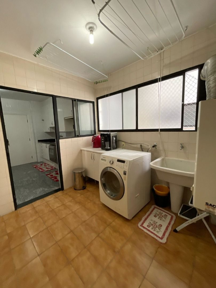 Apartamento à venda com 3 quartos, 134m² - Foto 17