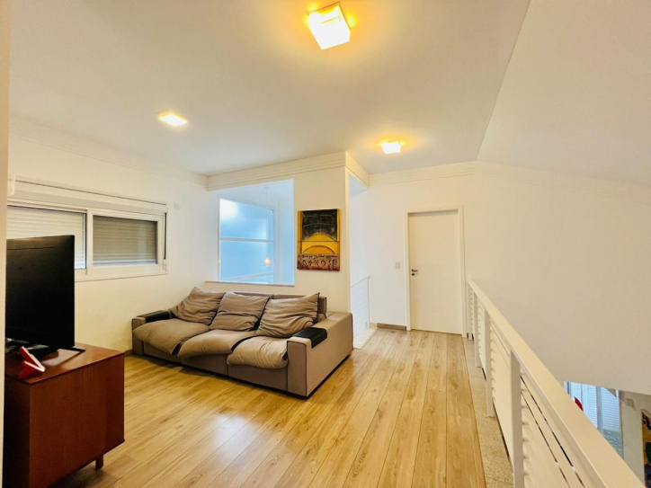 Casa de Condomínio à venda com 3 quartos, 260m² - Foto 1