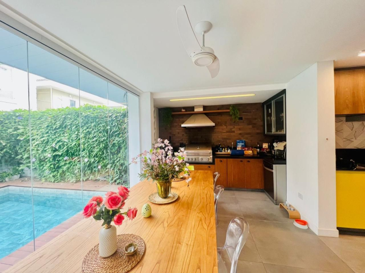 Casa de Condomínio à venda com 3 quartos, 260m² - Foto 6