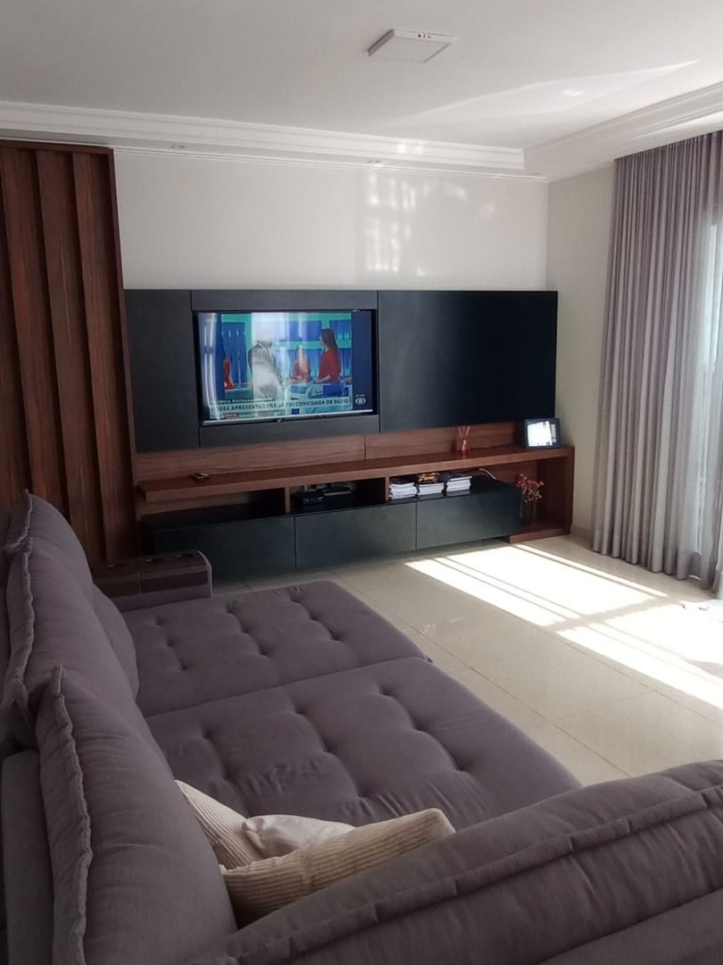 Casa, 3 quartos, 215 m² - Foto 2