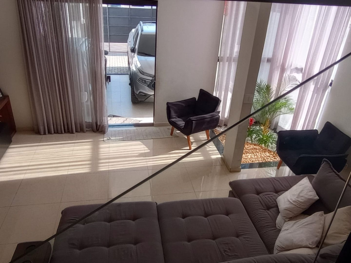 Casa, 3 quartos, 215 m² - Foto 3