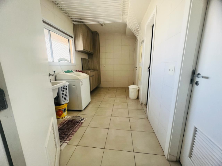 Apartamento à venda com 4 quartos, 245m² - Foto 24
