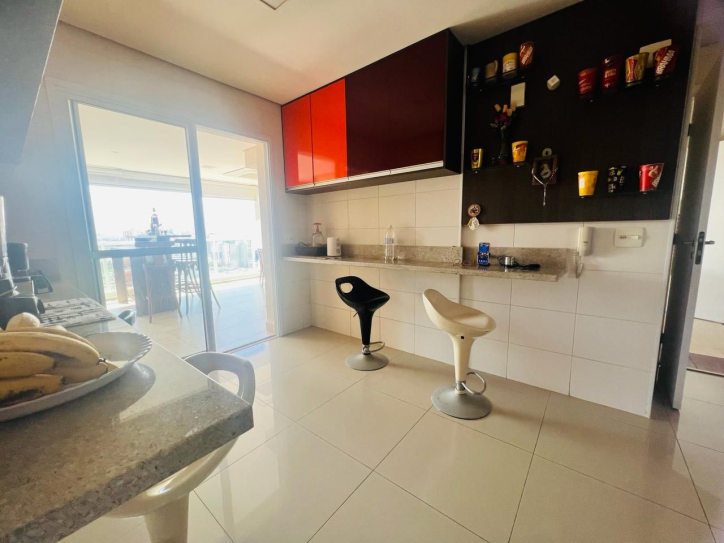 Apartamento à venda com 4 quartos, 245m² - Foto 20