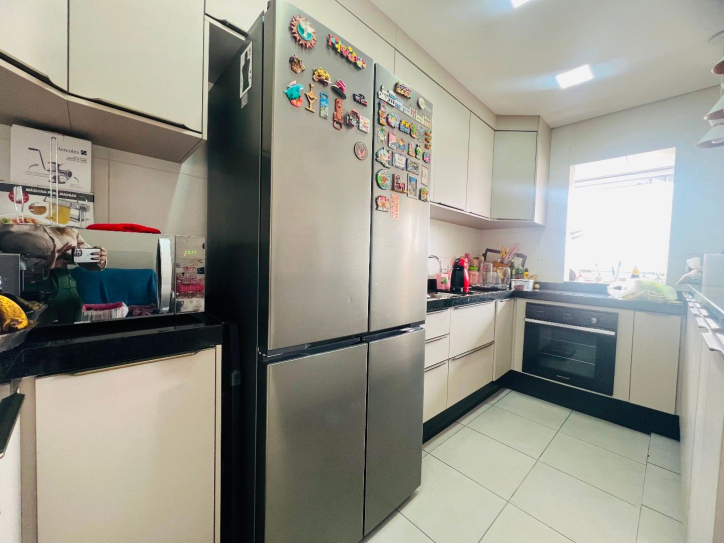 Apartamento à venda com 3 quartos, 75m² - Foto 3