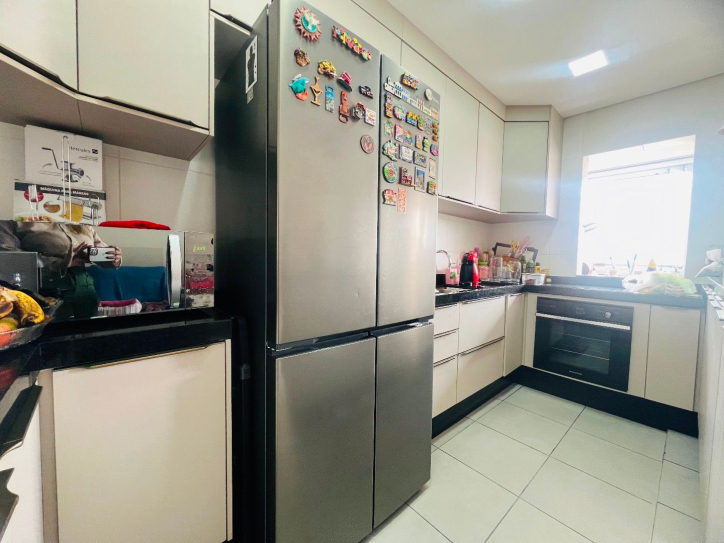 Apartamento à venda com 3 quartos, 75m² - Foto 12