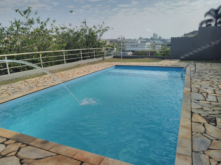 Casa à venda com 4 quartos, 381m² - Foto 5