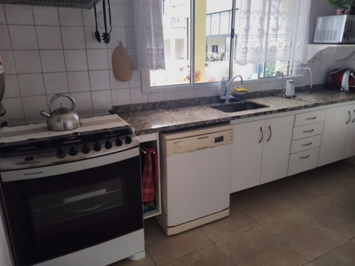 Casa à venda com 4 quartos, 381m² - Foto 16