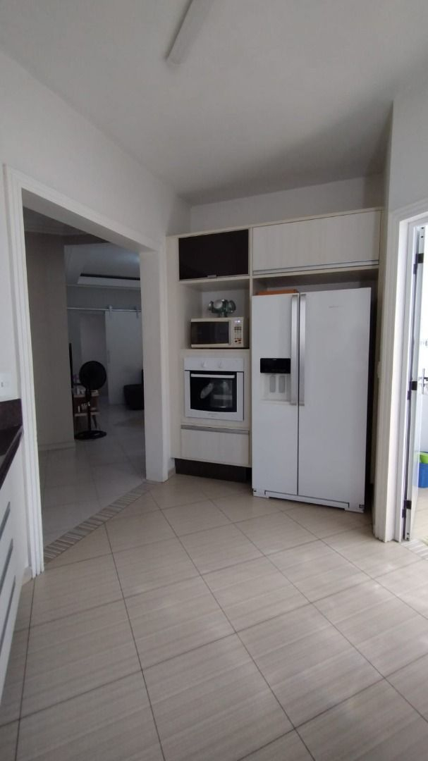 Casa, 3 quartos, 180 m² - Foto 8