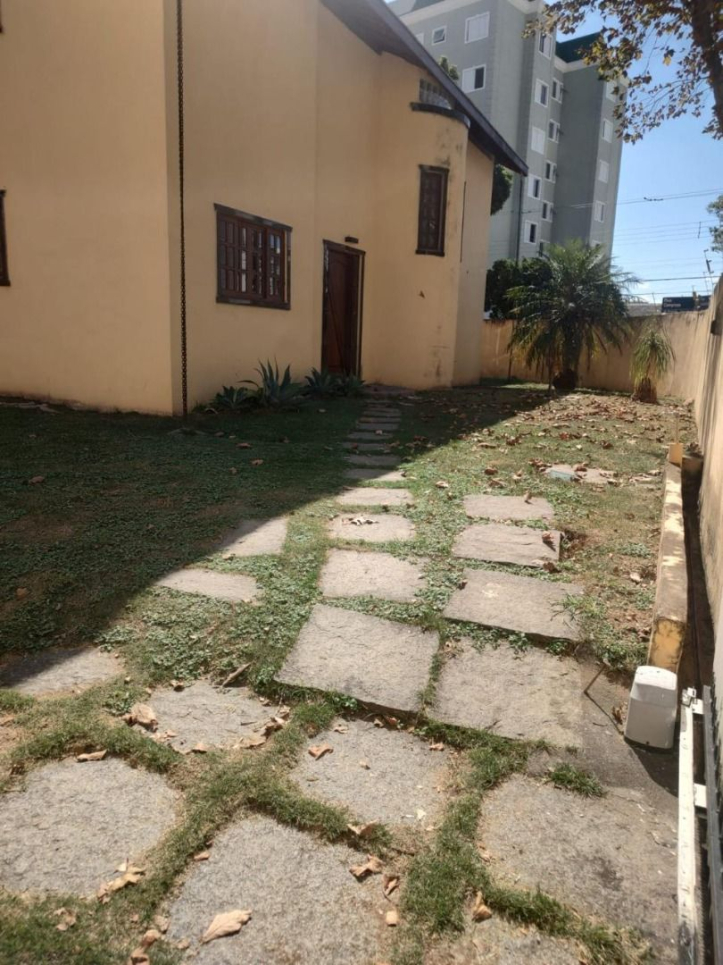 Sobrado, 5 quartos, 237 m² - Foto 3