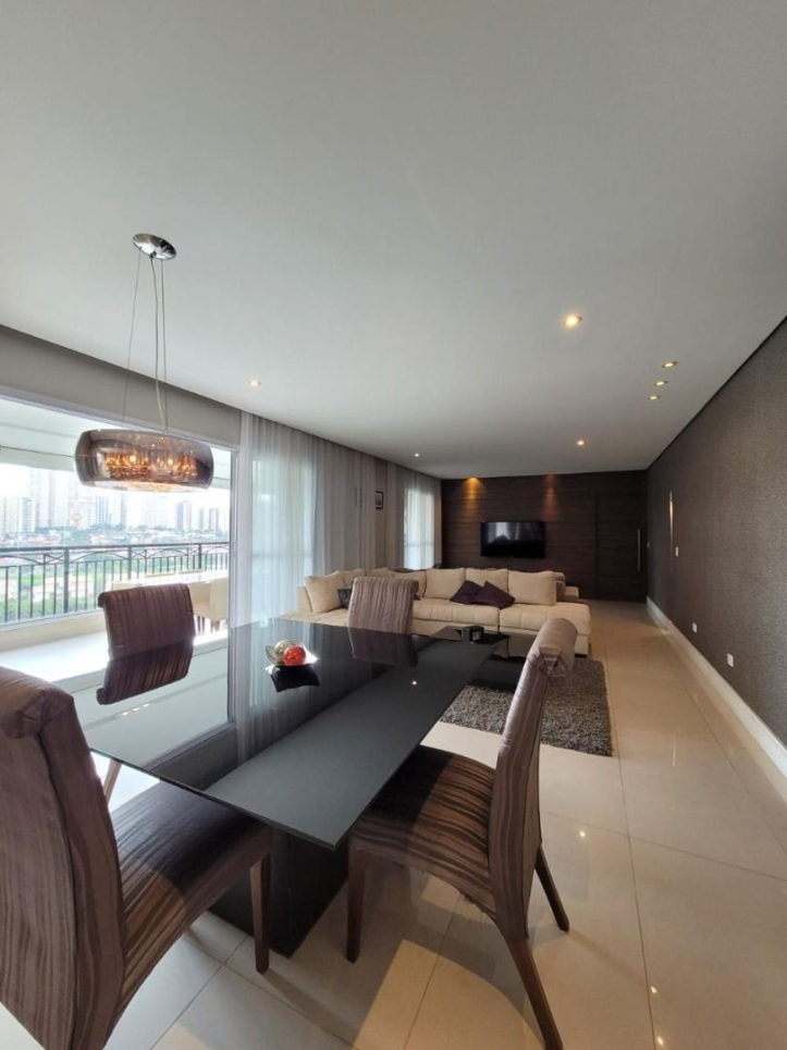 Apartamento à venda com 3 quartos, 172m² - Foto 8