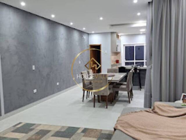 Casa para Venda em São José dos Campos - 3