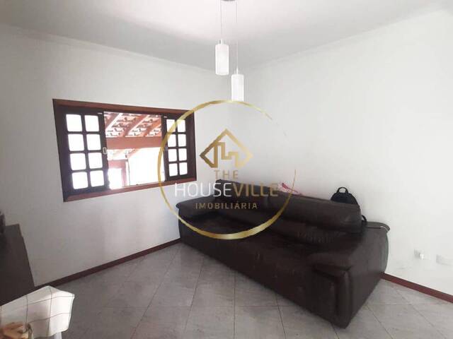 Casa para Venda em São José dos Campos - 4