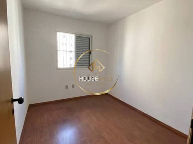 Casa para Venda em São José dos Campos - 4