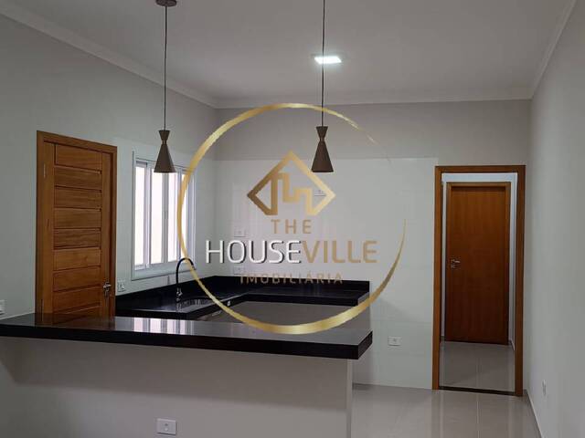 Casa para Venda em São José dos Campos - 2