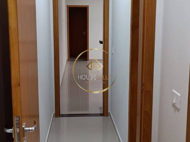 Casa para Venda em São José dos Campos - 3