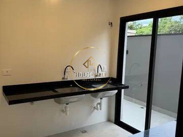 Casa em condomínio para Venda em São José dos Campos - 4