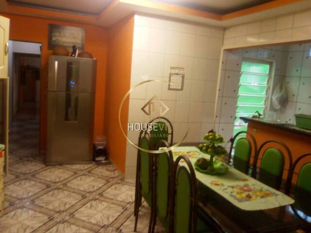 Casa para Venda em São José dos Campos - 4