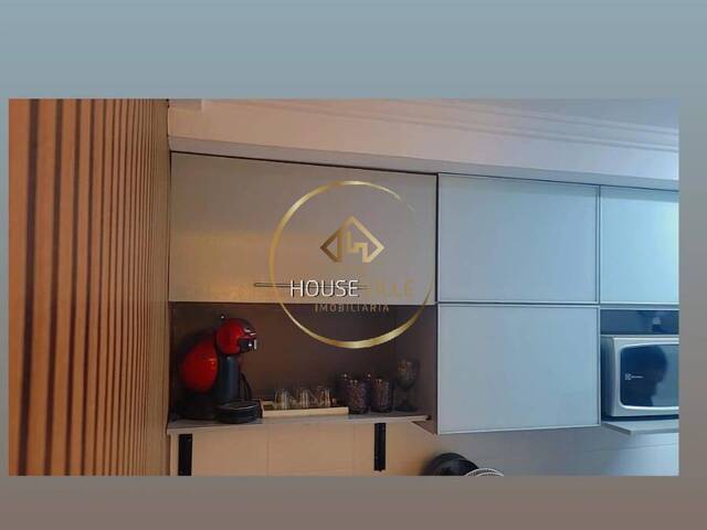 Apartamento para Venda em São José dos Campos - 2