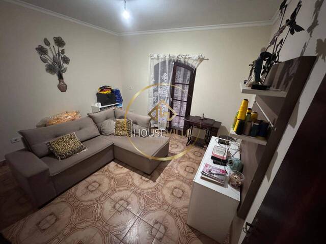 Casa para Venda em São José dos Campos - 2