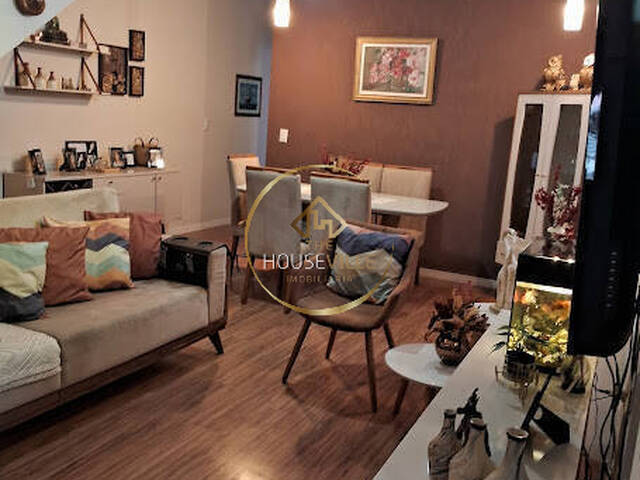 Casa para Venda em São José dos Campos - 2