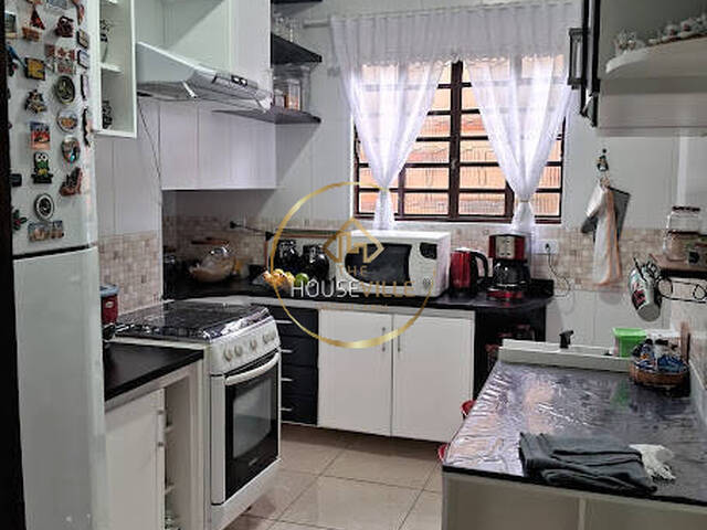 Casa para Venda em São José dos Campos - 5