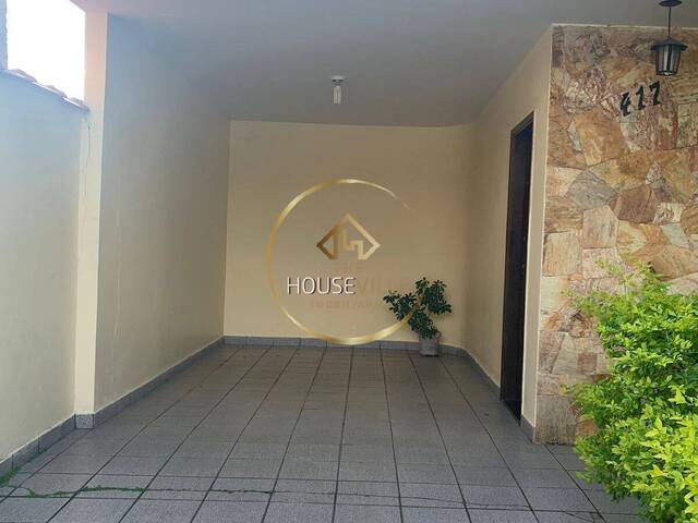 Casa para Venda em São José dos Campos - 2