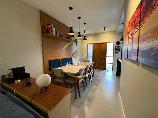 Casa para Venda em São José dos Campos - 3