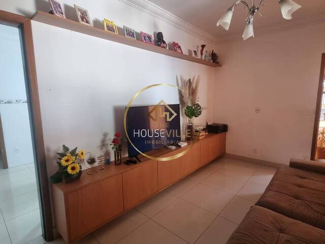 Casa para Venda em São José dos Campos - 2