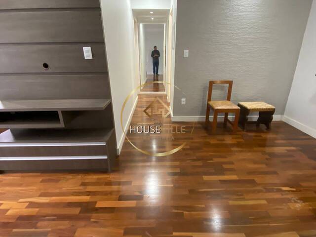 Apartamento para Venda em São José dos Campos - 2