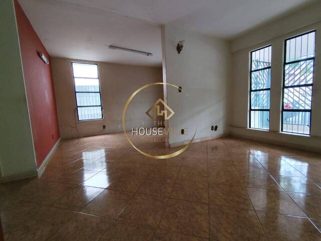 Casa para Venda em São José dos Campos - 4