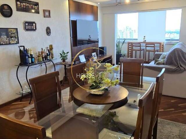 Apartamento para Venda em São José dos Campos - 2