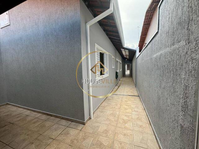 Casa para Venda em São José dos Campos - 4