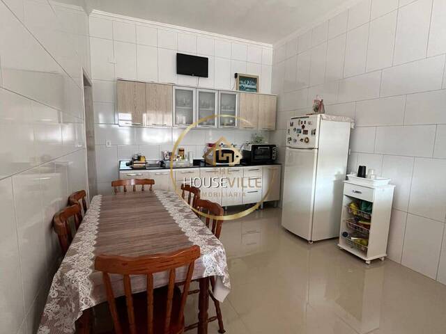 Casa para Venda em São José dos Campos - 4