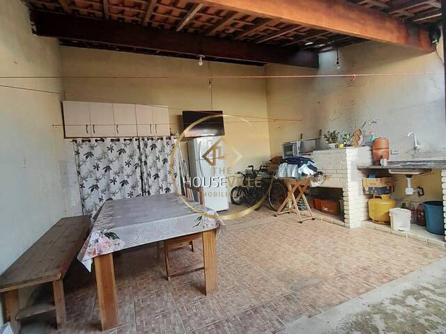 Casa para Venda em São José dos Campos - 2
