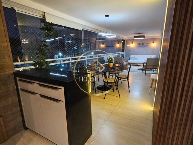 Apartamento para Venda em São José dos Campos - 2