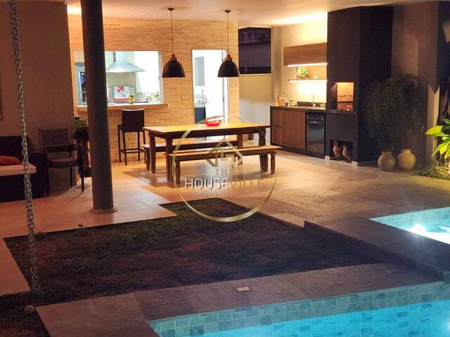 Casa em condomínio para Venda em São José dos Campos - 2