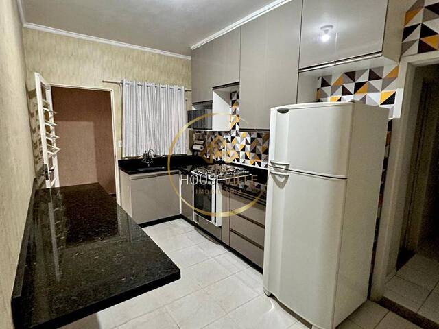 Casa para Venda em São José dos Campos - 4