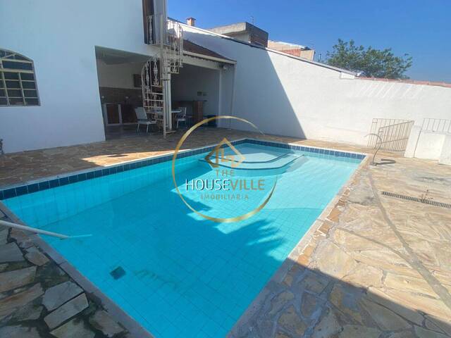 Casa para Venda em São José dos Campos - 3