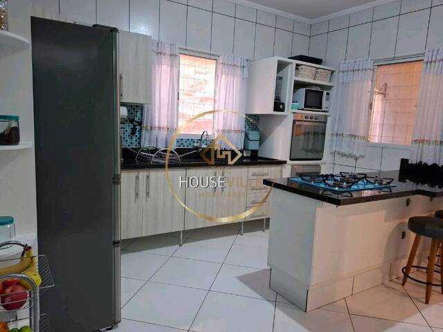 Casa para Venda em São José dos Campos - 5