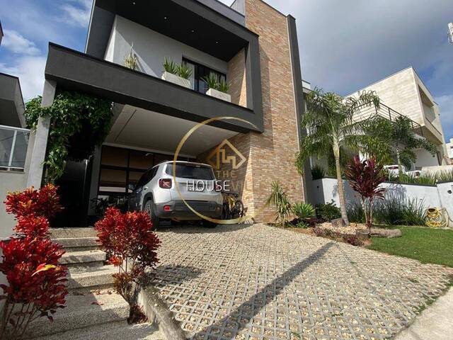 #SO1258 - Casa para Venda em Jacareí - SP - 2