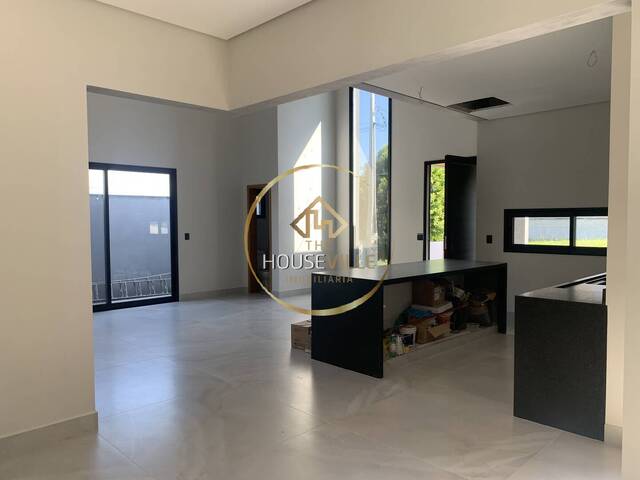 Casa em condomínio para Venda em São José dos Campos - 4