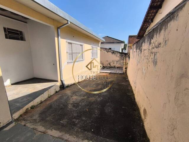 Casa para Venda em São José dos Campos - 3