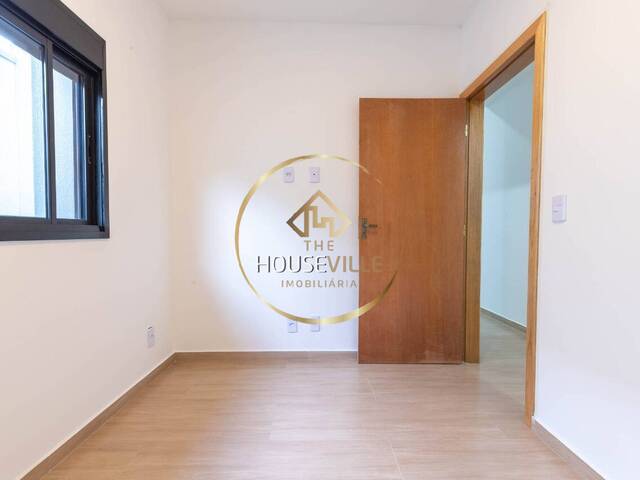 Casa para Venda em São José dos Campos - 4