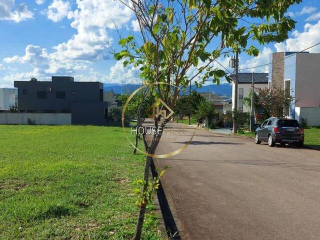 #1370 - Área para Venda em São José dos Campos - SP - 2