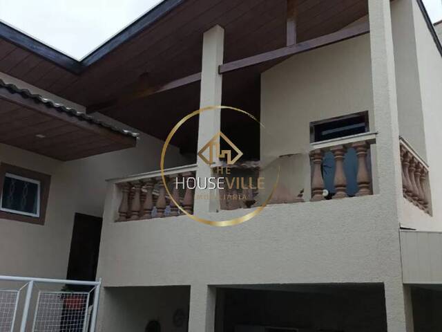 Casa para Venda em São José dos Campos - 4