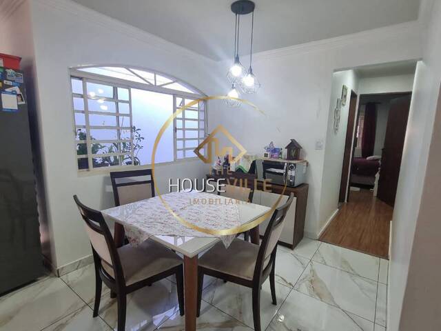 Casa para Venda em São José dos Campos - 4