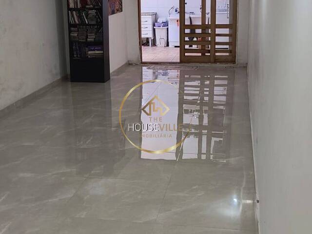 Casa para Venda em São José dos Campos - 4